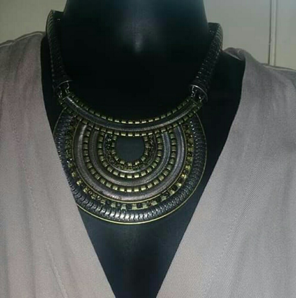 Forever 21 necklace
